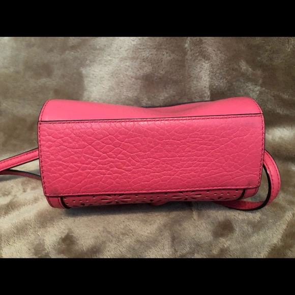 Small Kate Spade Purse - Picture 4 of 8